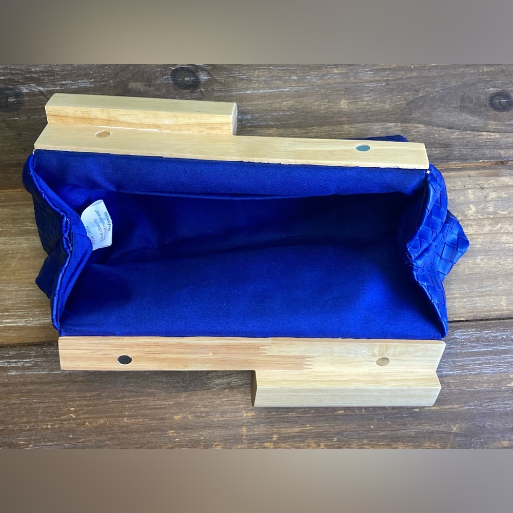 Shiraleah Frankie Woven Vegan Leather Bag - Picture 5 of 8